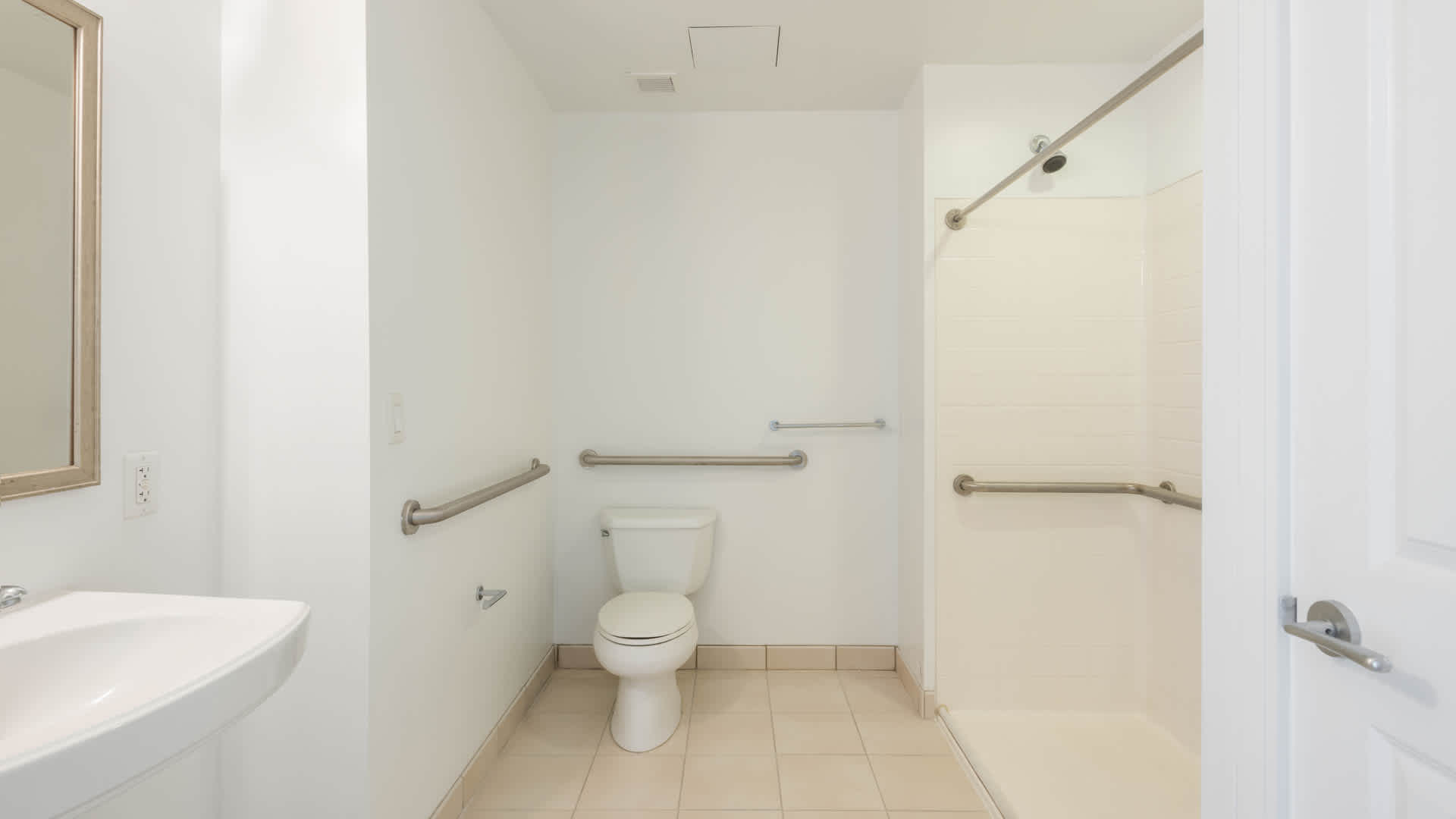 The West End Apartments Image 58