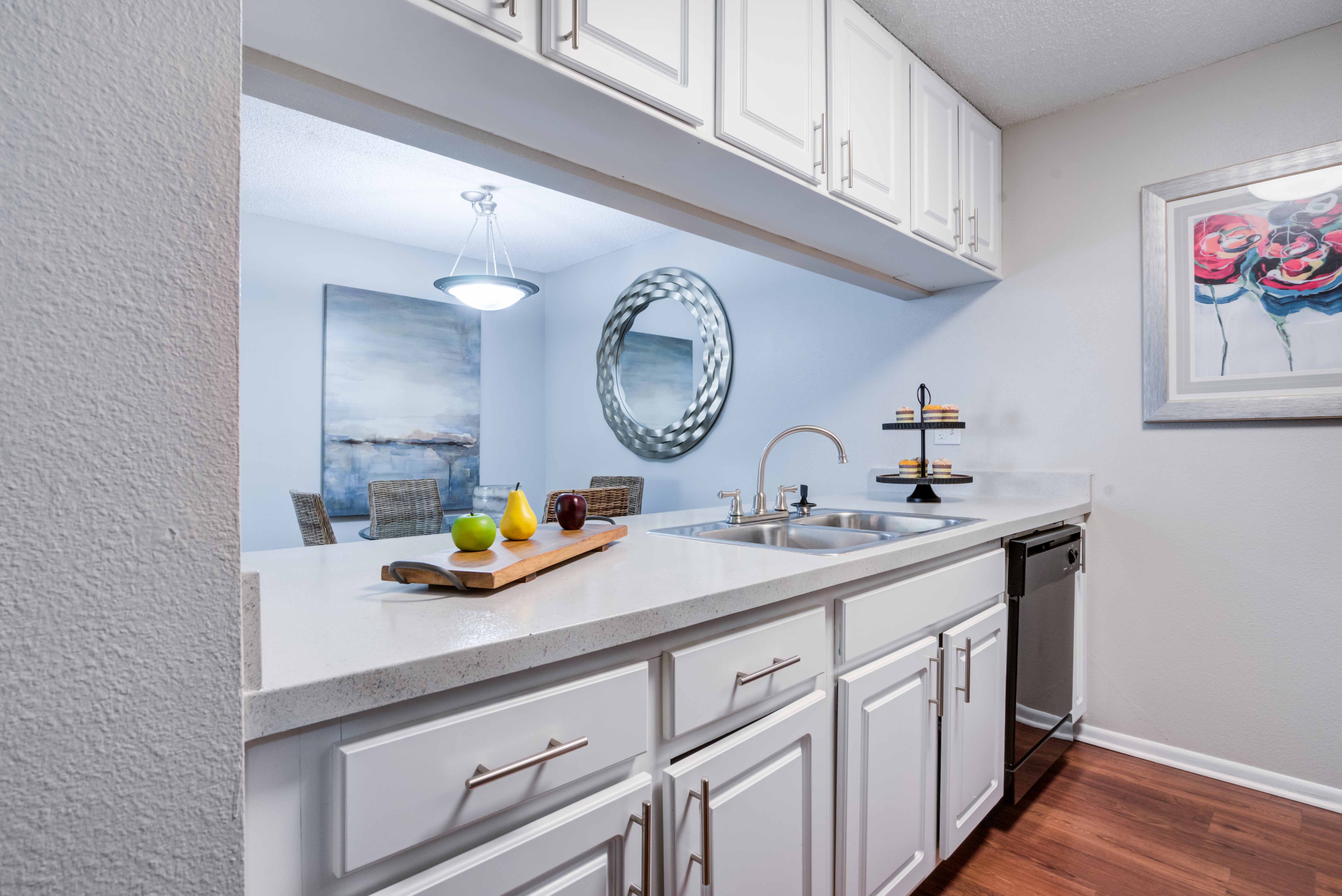 Coral Club Apartment Homes Image 4