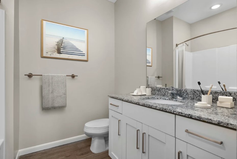 Citrine at Lake St Louis Image 9