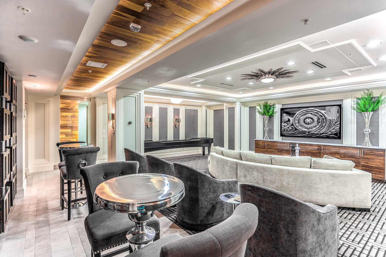 Power & Light Apartments Image 8