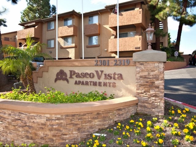 Paseo Vista Apartment Homes Image 4