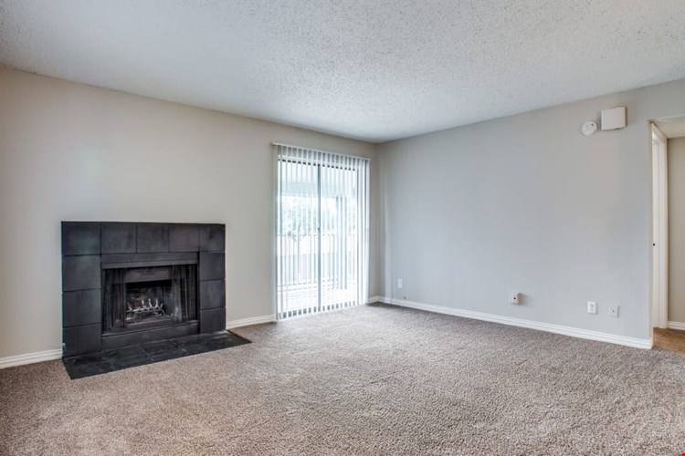 Decker Apartment Homes Image 10