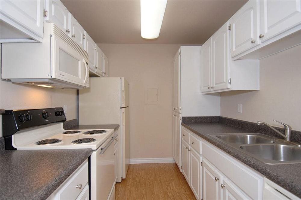 Rancho Hills Image 8