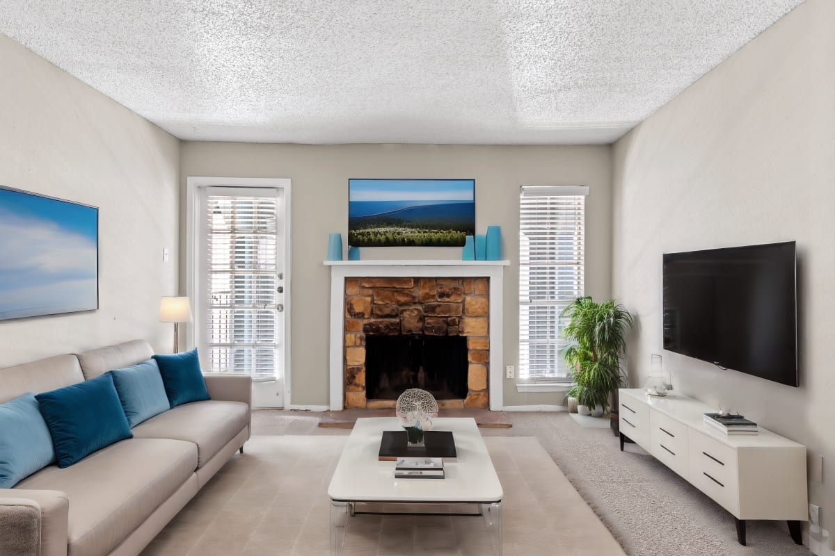 Arlington Oaks Image 4