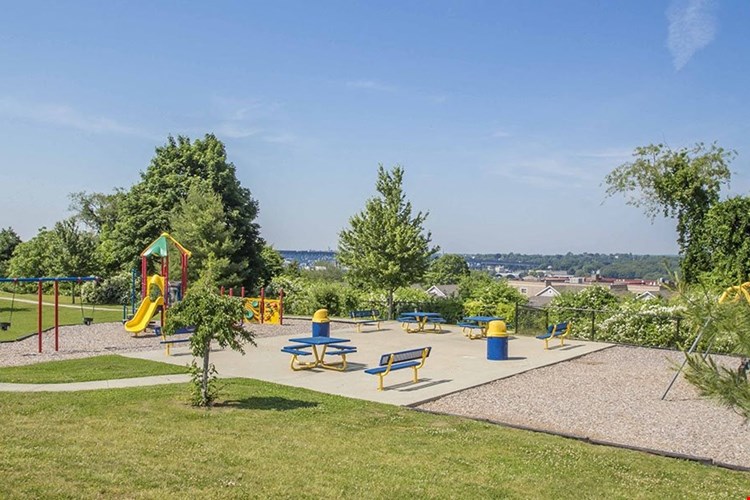 Beacon Point Homes Image 7
