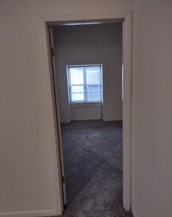 Marlboro Classic Apt & Redwood Square Image 38