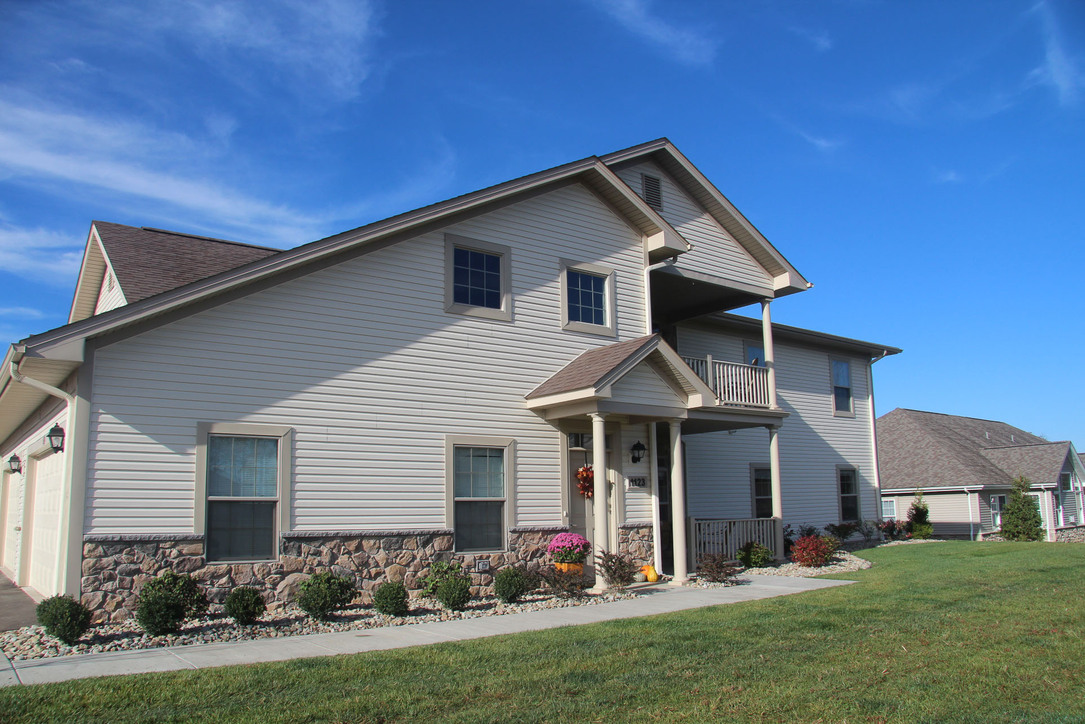 Fox Chase Luxury Apartments Image 4