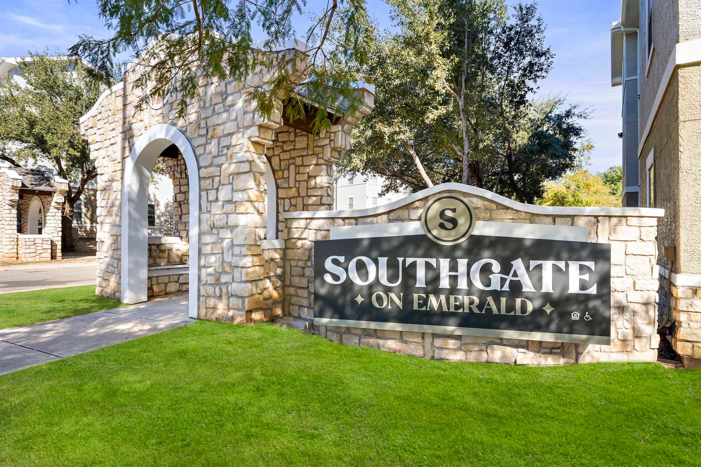 Southgate on Emerald Image 1