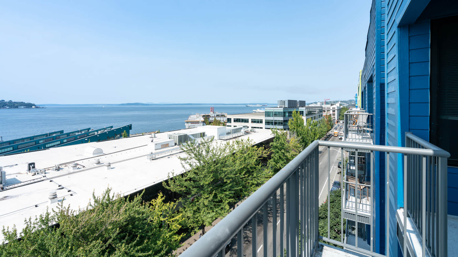 2300 Elliott Image 12