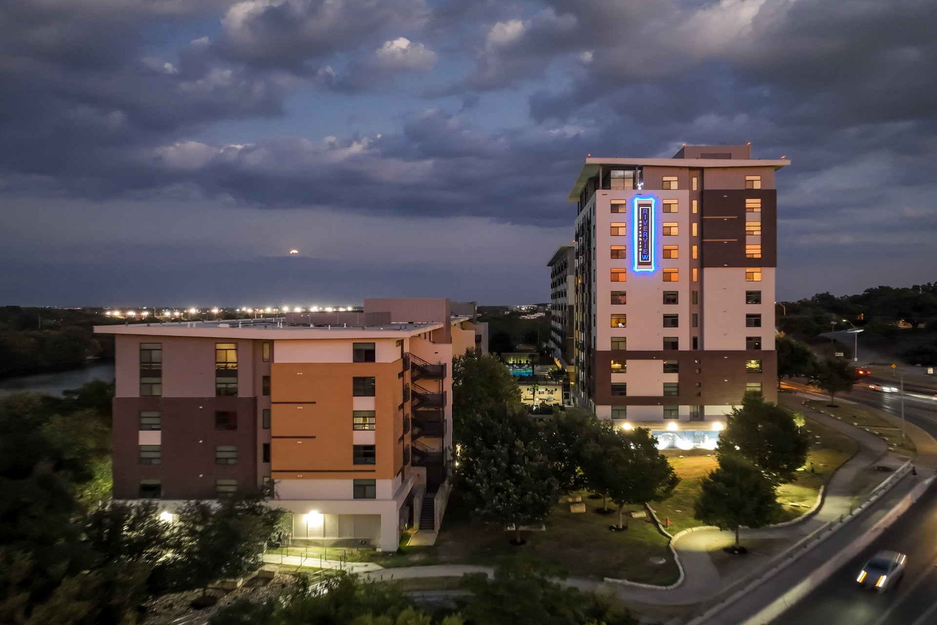 Berkshire Riverview Image 38