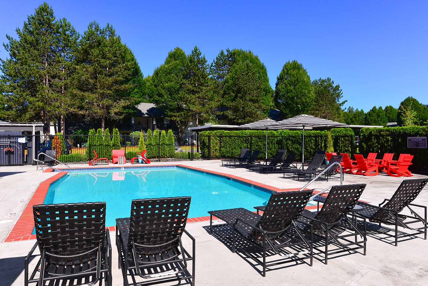 Woodlake Apartments Image 13