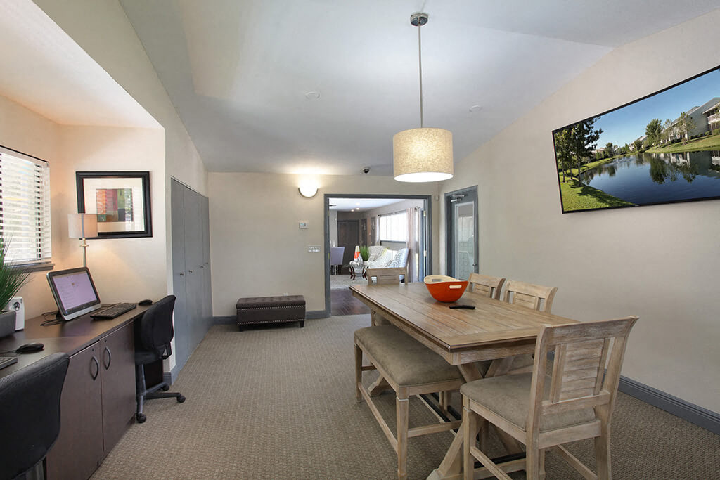 Coral Club Apartment Homes Image 16