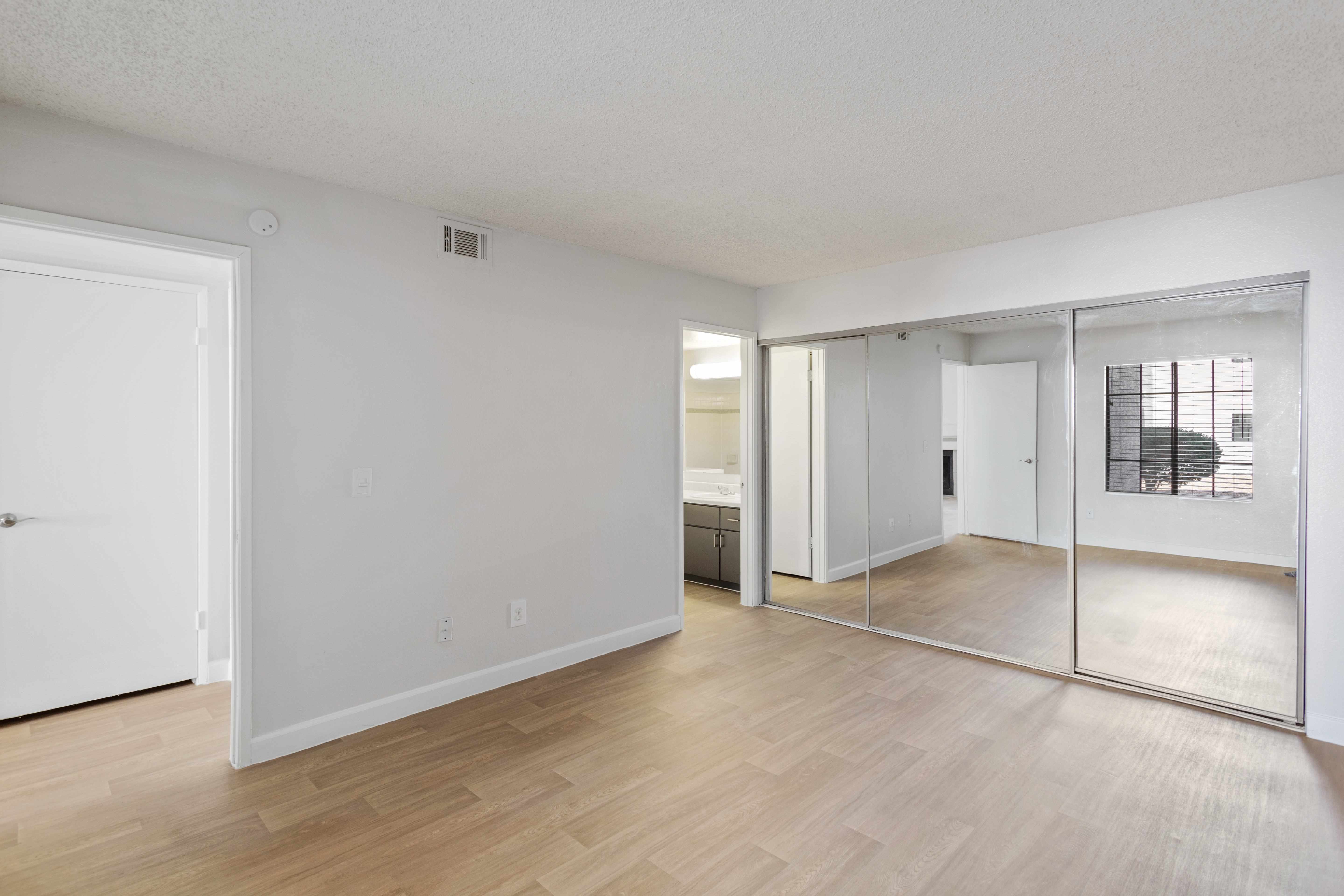 Montego Bay Apartments Image 23