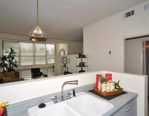 Mylo Apartments Image 42