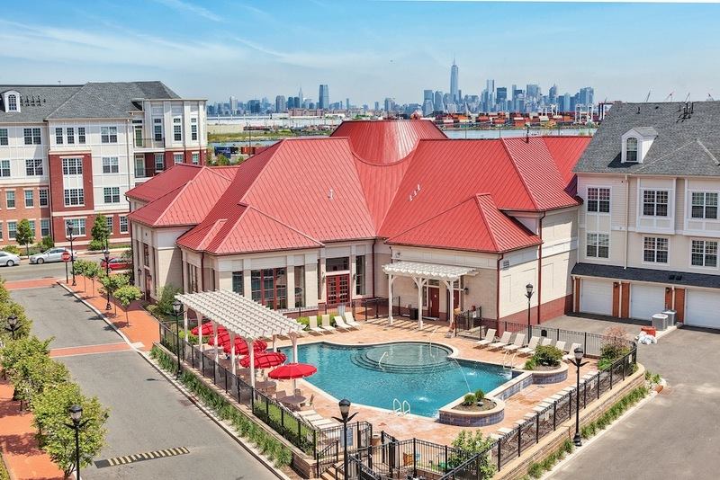 Harbor Pointe Image 2