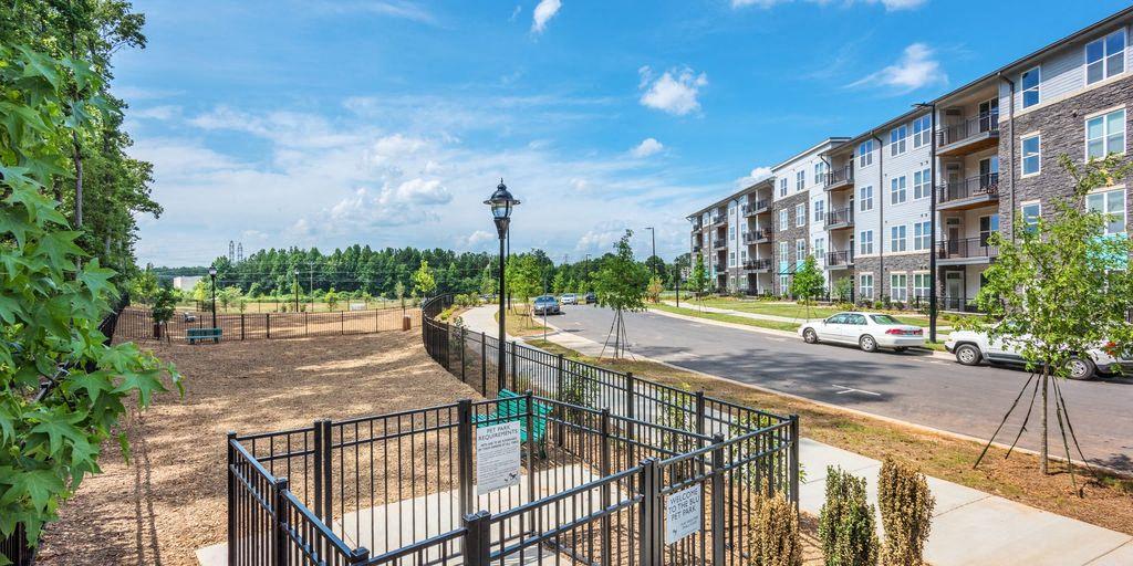 Blu at Northline Image 7