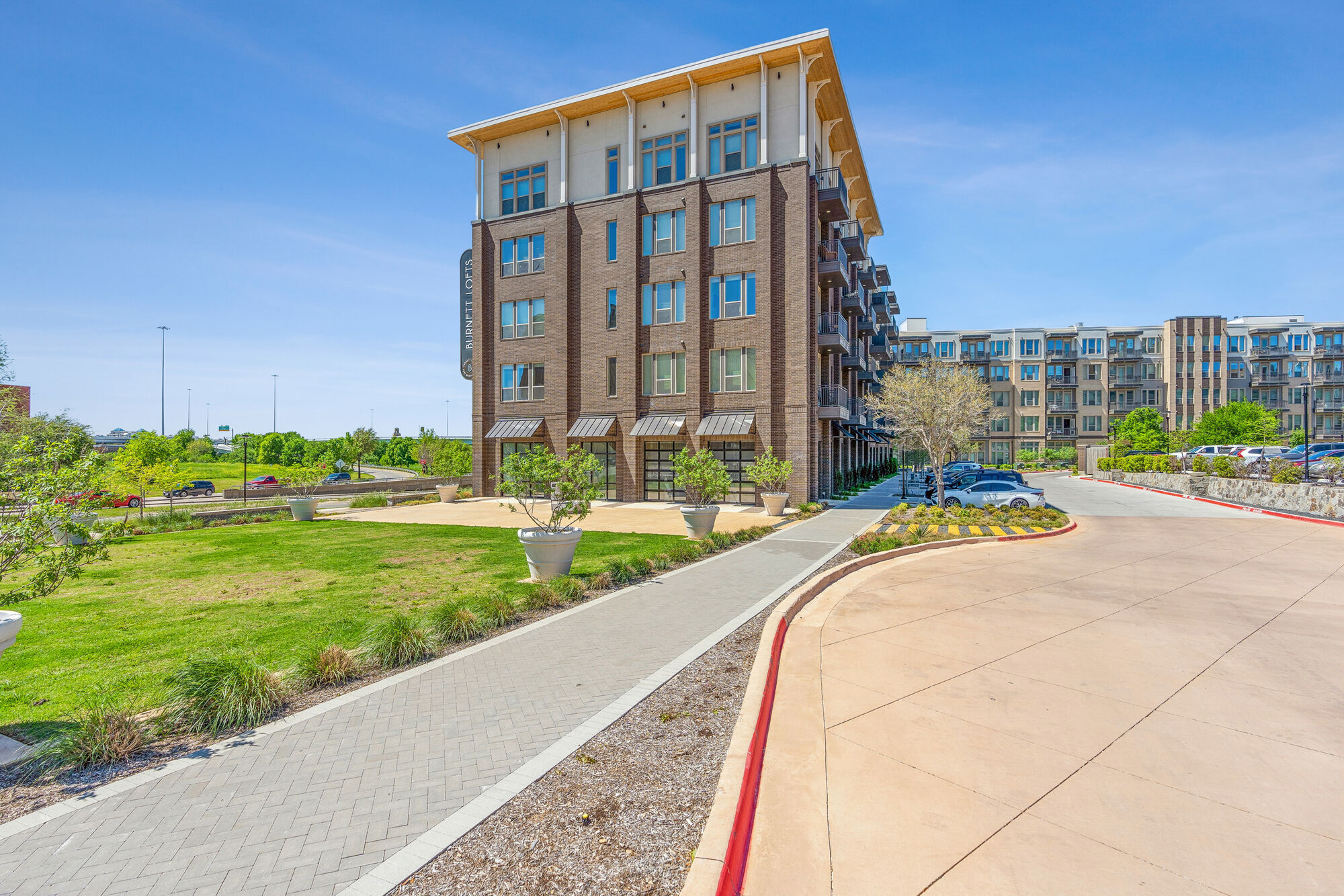Burnett Lofts Image 18
