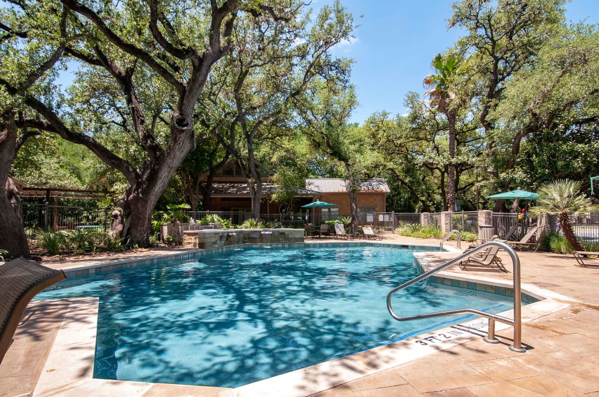 The Niche Apartments Image 6