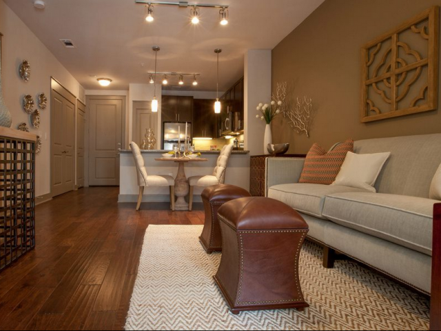 Elle of Buckhead Image 29