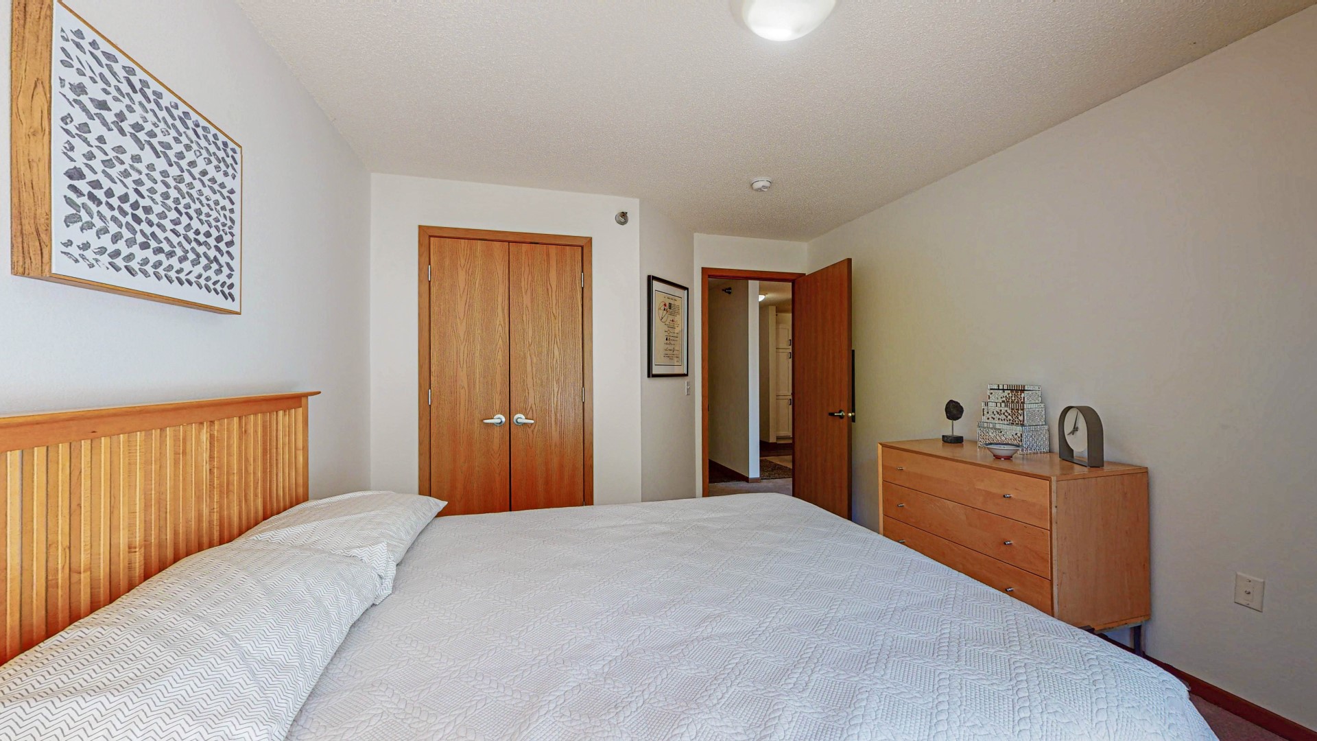 Creekside Apartments Image 12