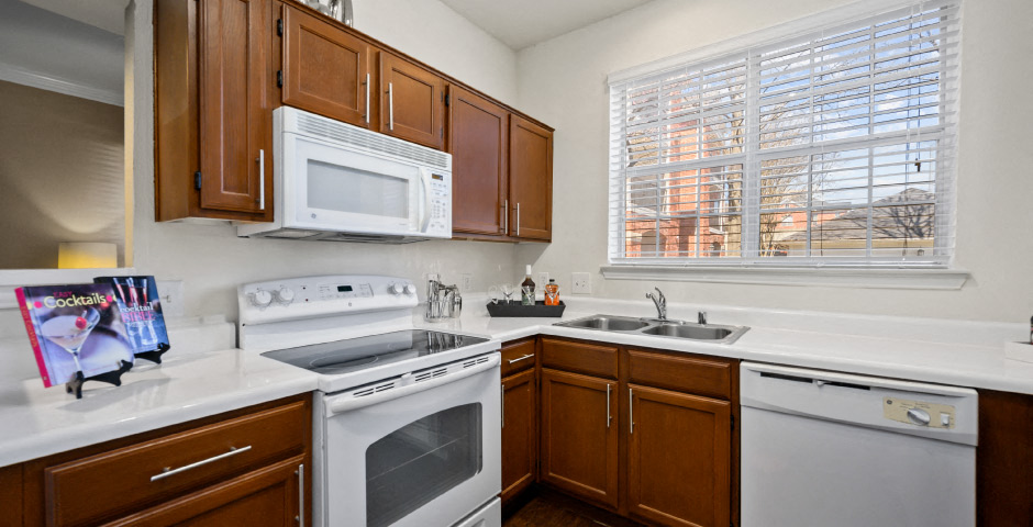 Lanesborough Apartments Image 10