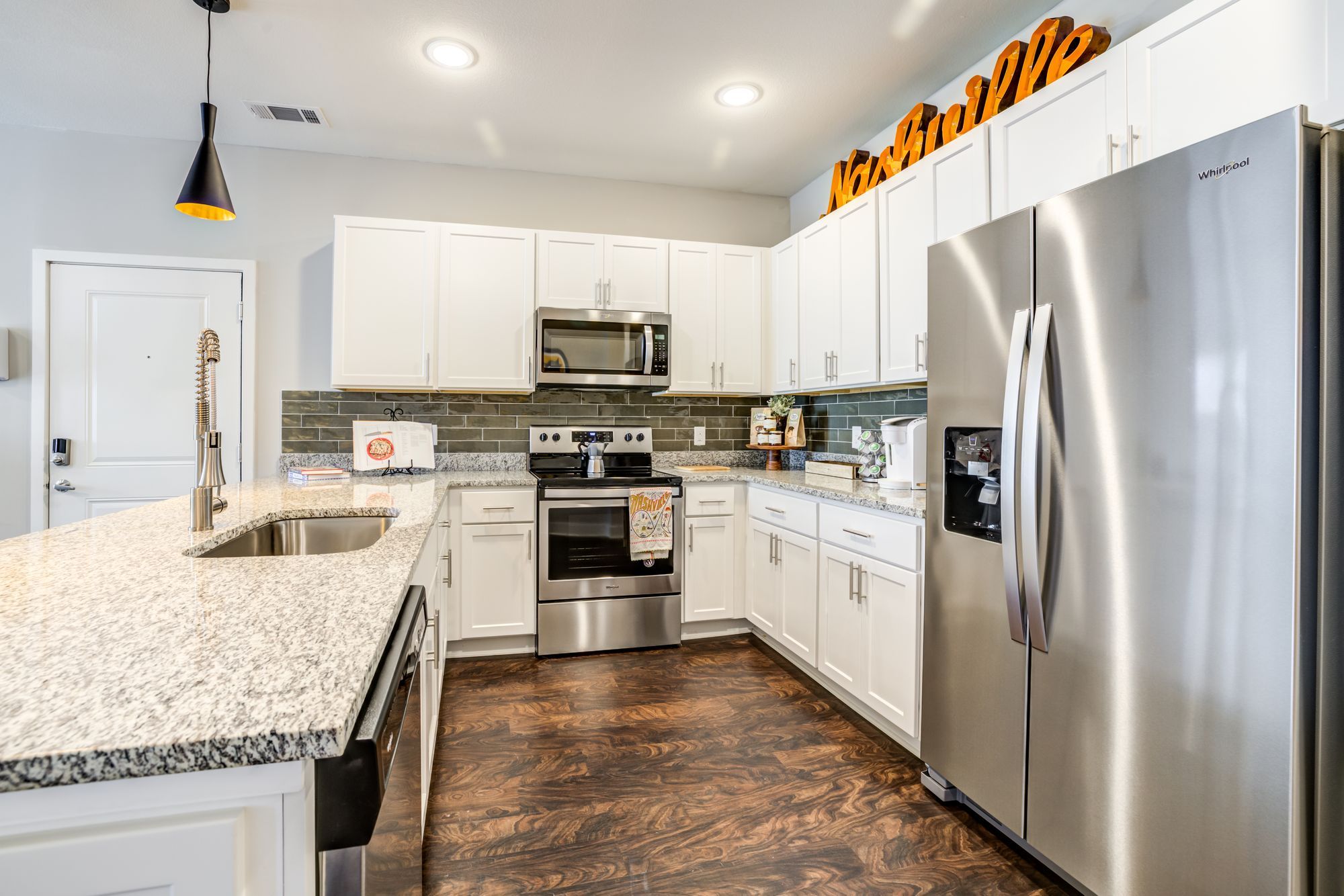 Rivertop Apartments Image 9