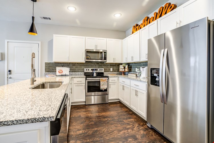 Rivertop Apartments Image 9