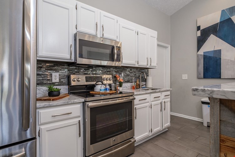 Sterling Park Apartments Image 4