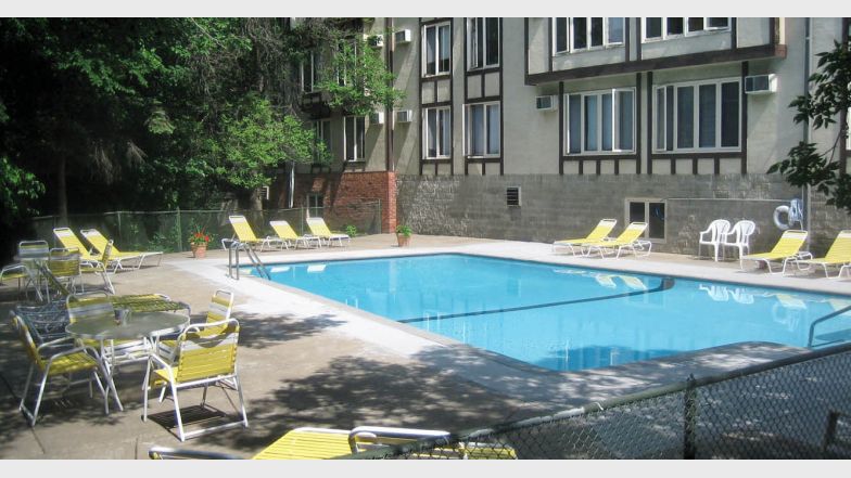 Normandy House Apartments Image 3