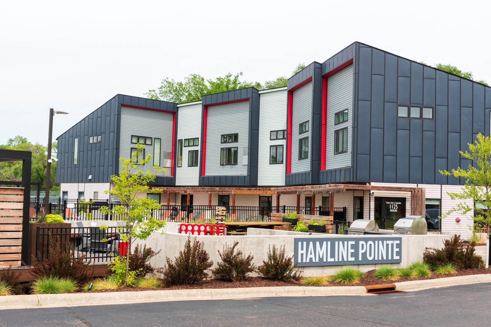 Hamline Pointe Apartments Image 1