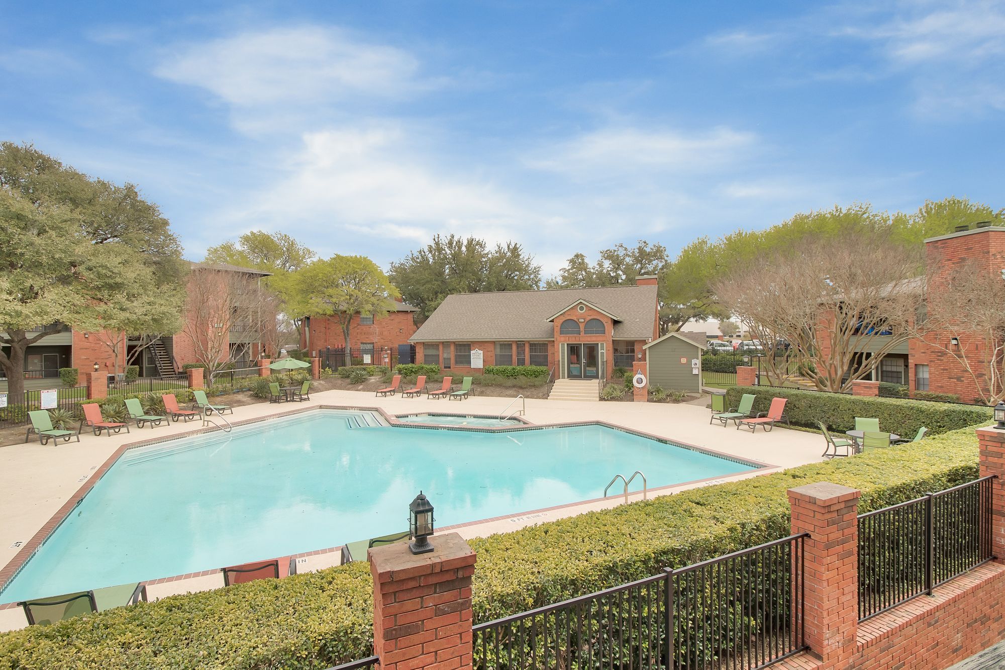 Promontory Point Apartments Image 14