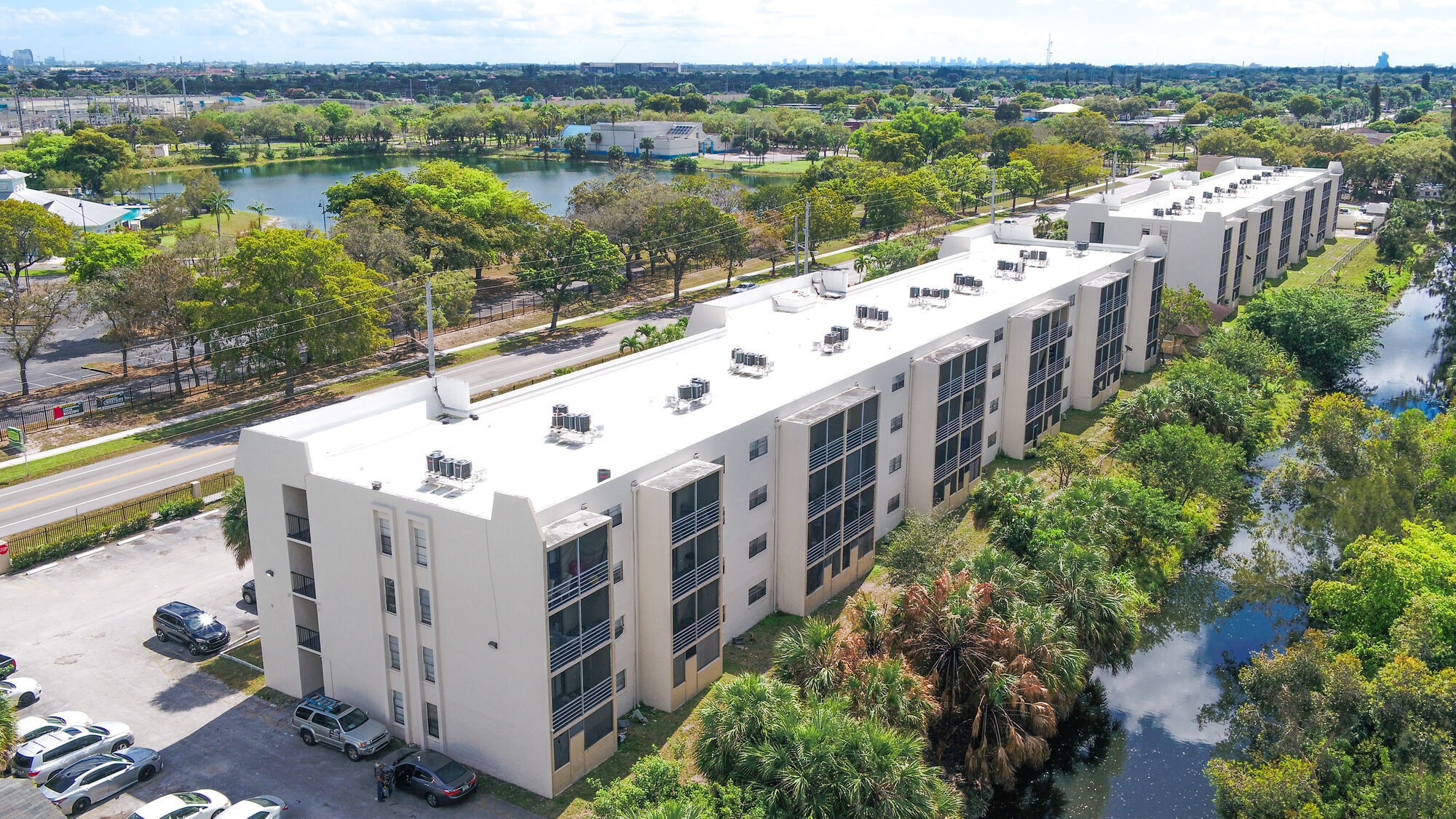 Viewmax Apartments Image 12