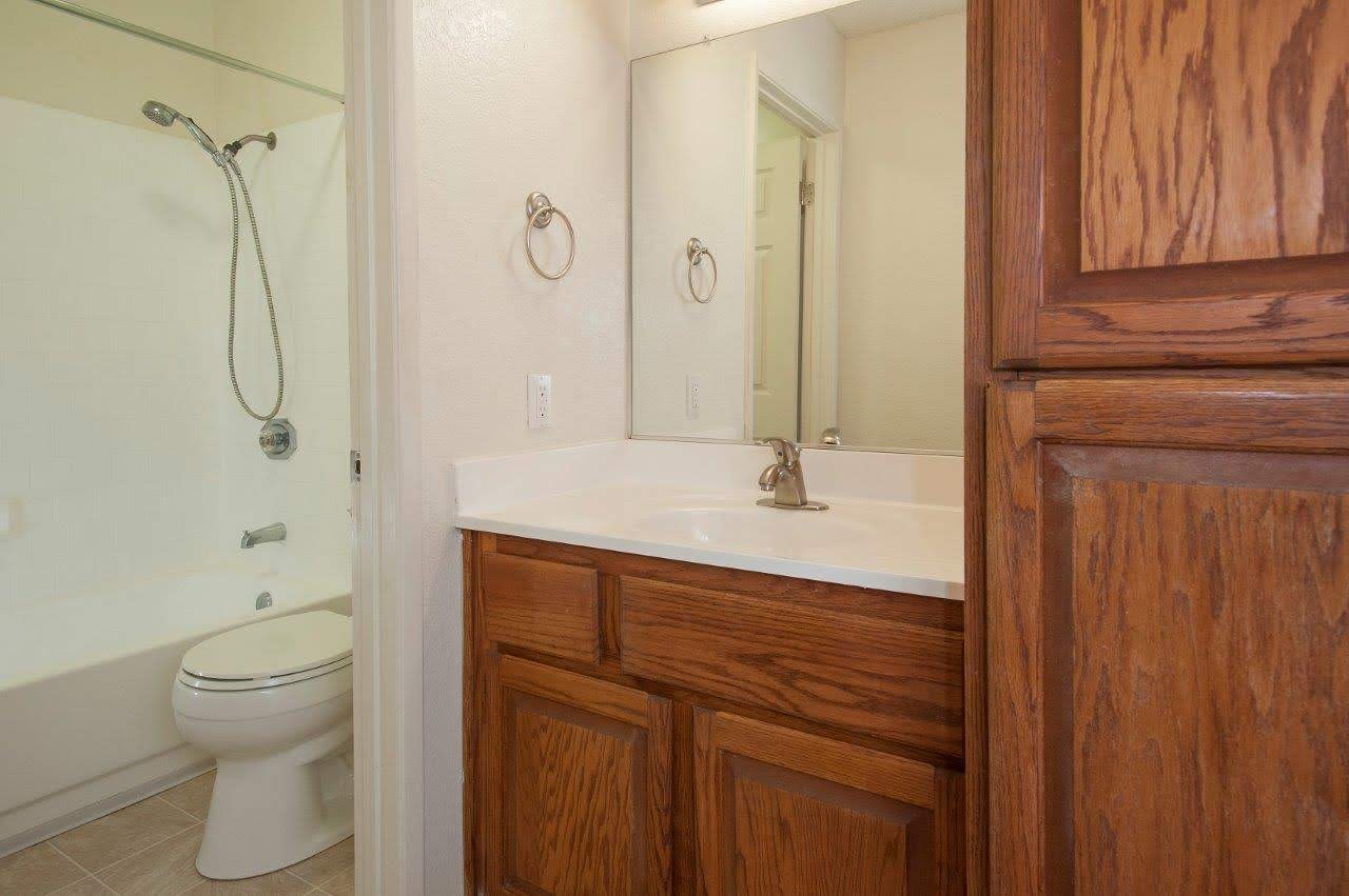 Meridian Terrace Condominiums Image 20