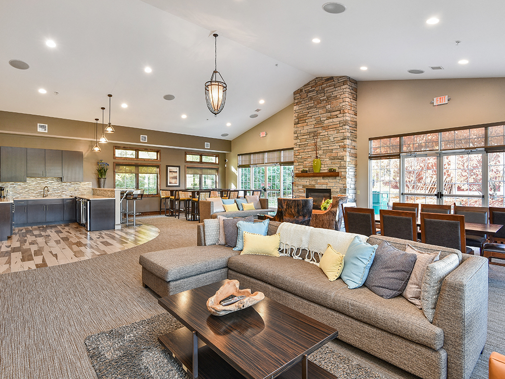 Bass Lake Hills Townhomes Image 27