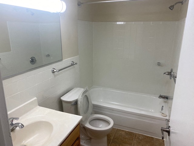 Silver Spring Towers Image 60