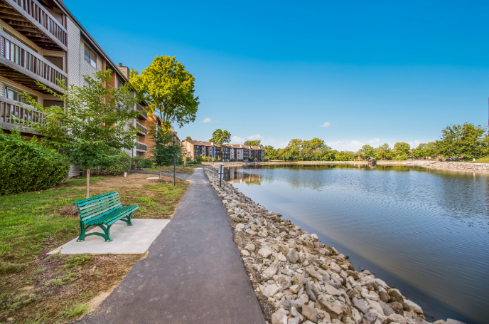 Waterfront Crossing Image 3