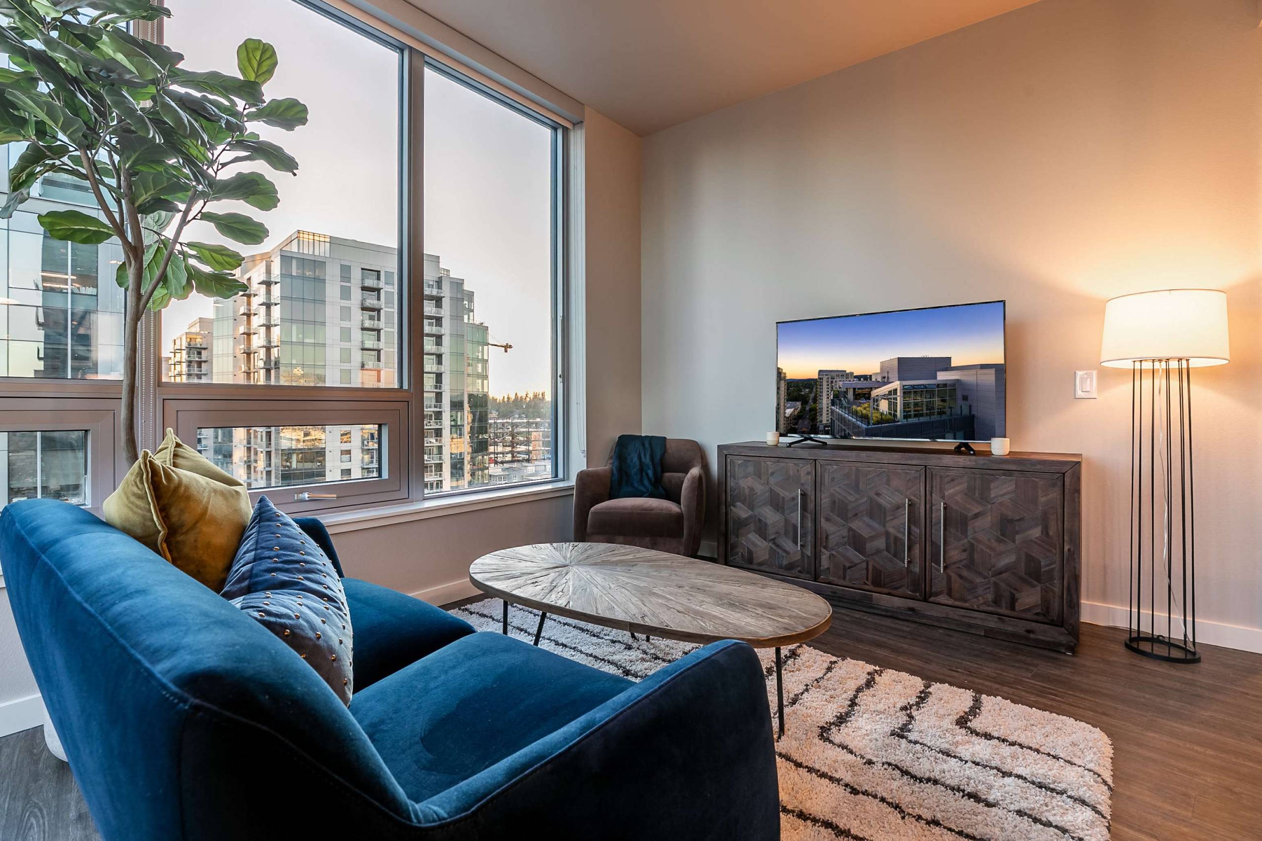 888 Bellevue Image 4