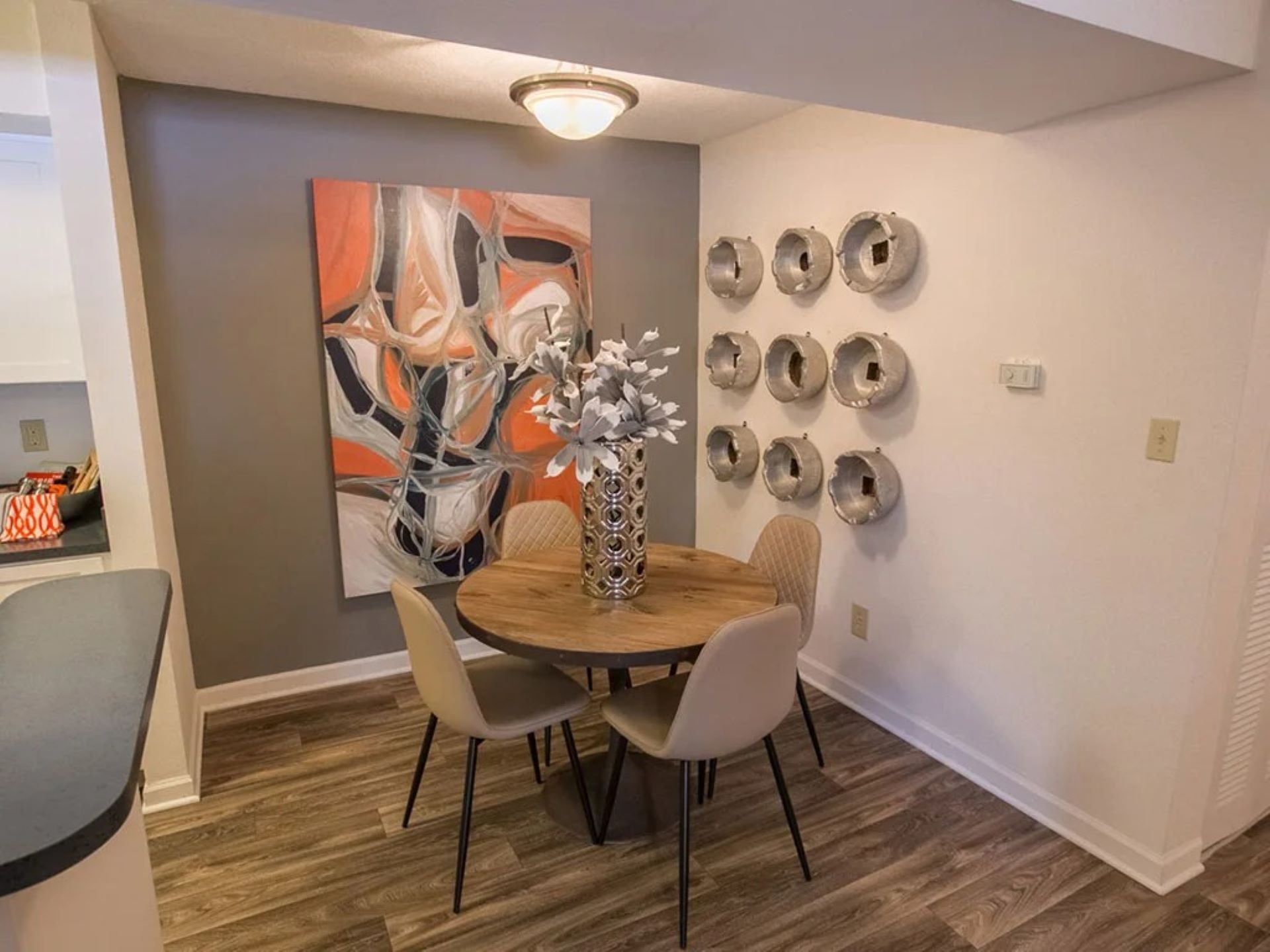Saw Mill Village Apartments Image 37
