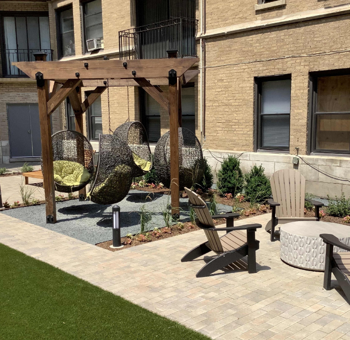 Buena Terrace Apartments Image 3