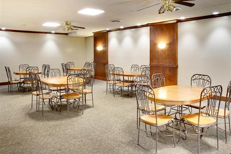 Gates Mills Place Image 19