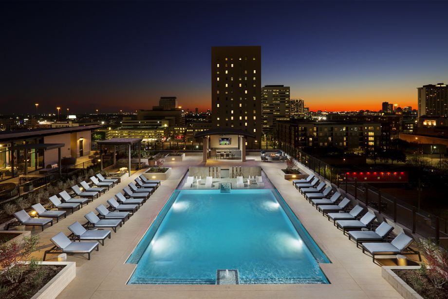 Camden Downtown Image 32