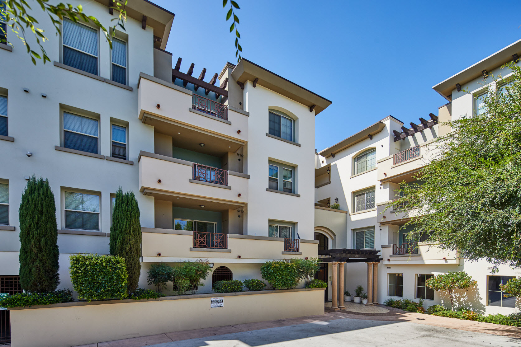 IMT Belasera at Superior Image 1