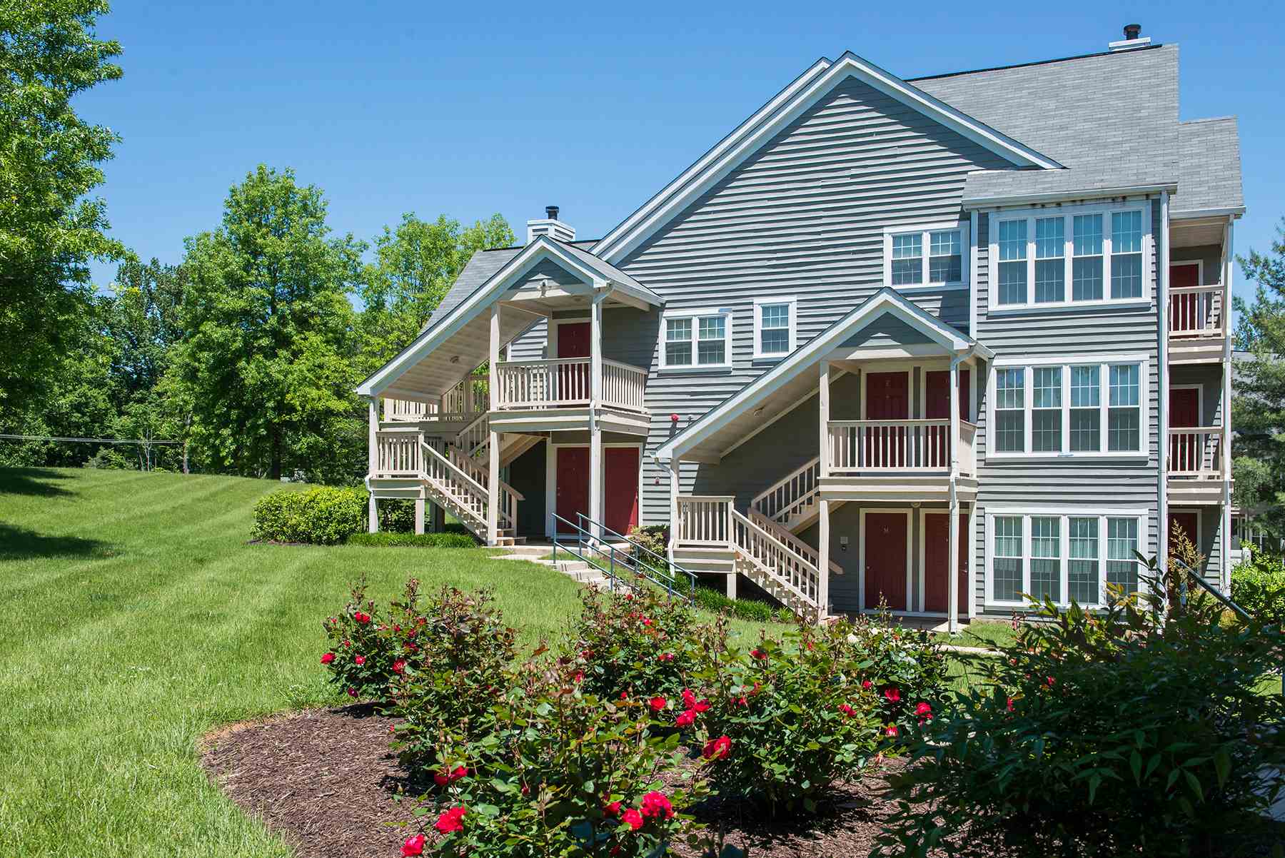 Bowling Brook Apartments Image 2