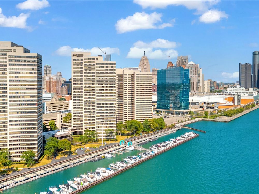 Riverfront Towers Image 1