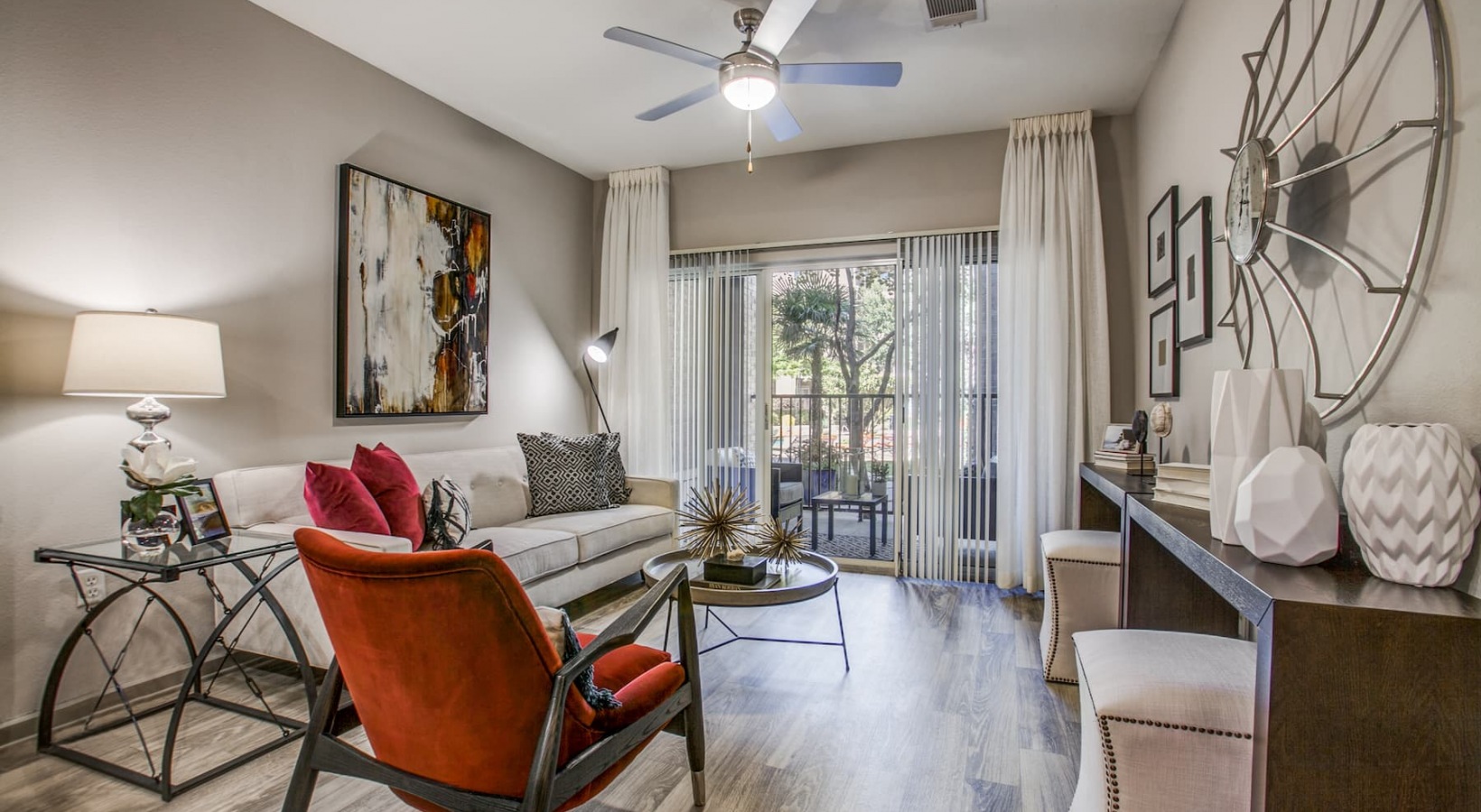 Galatyn Station Image 8