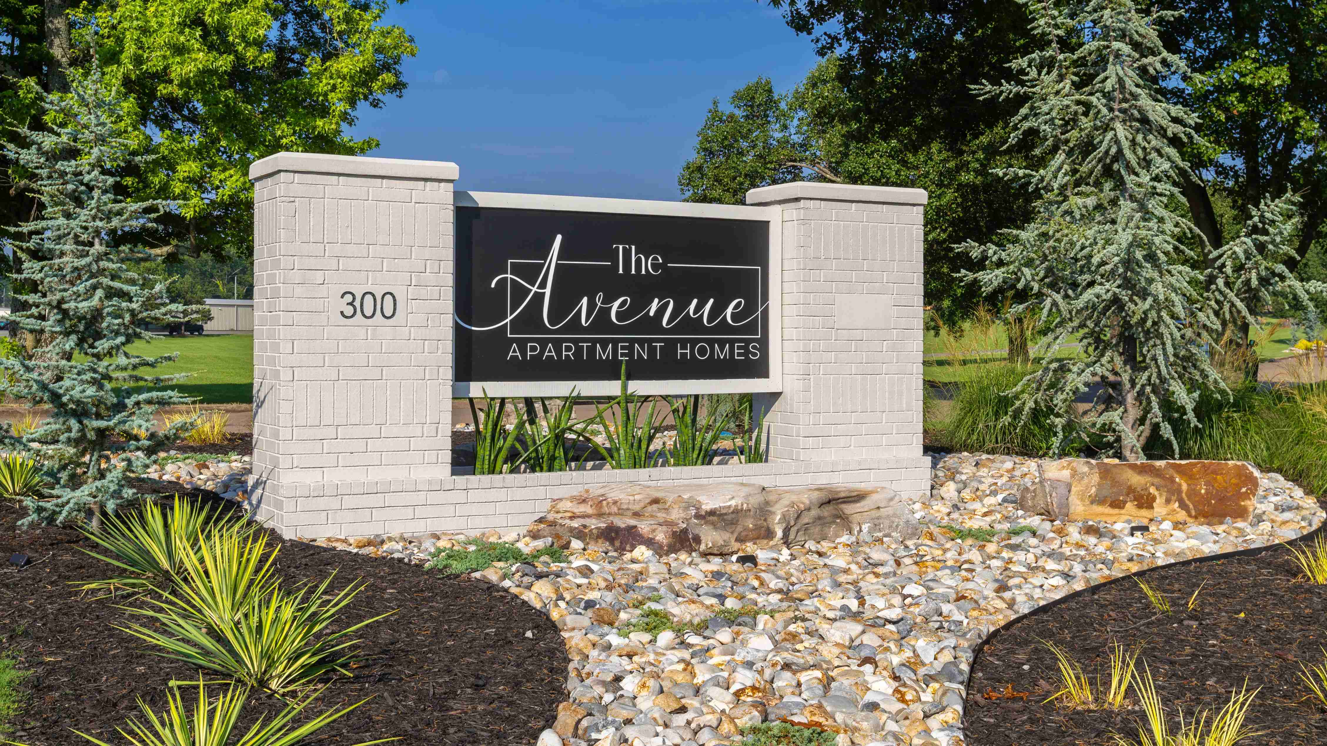 Discover your new home at The Avenue Apartment Homes, where comfort meets convenience. Visit us and see why our residents love living here!