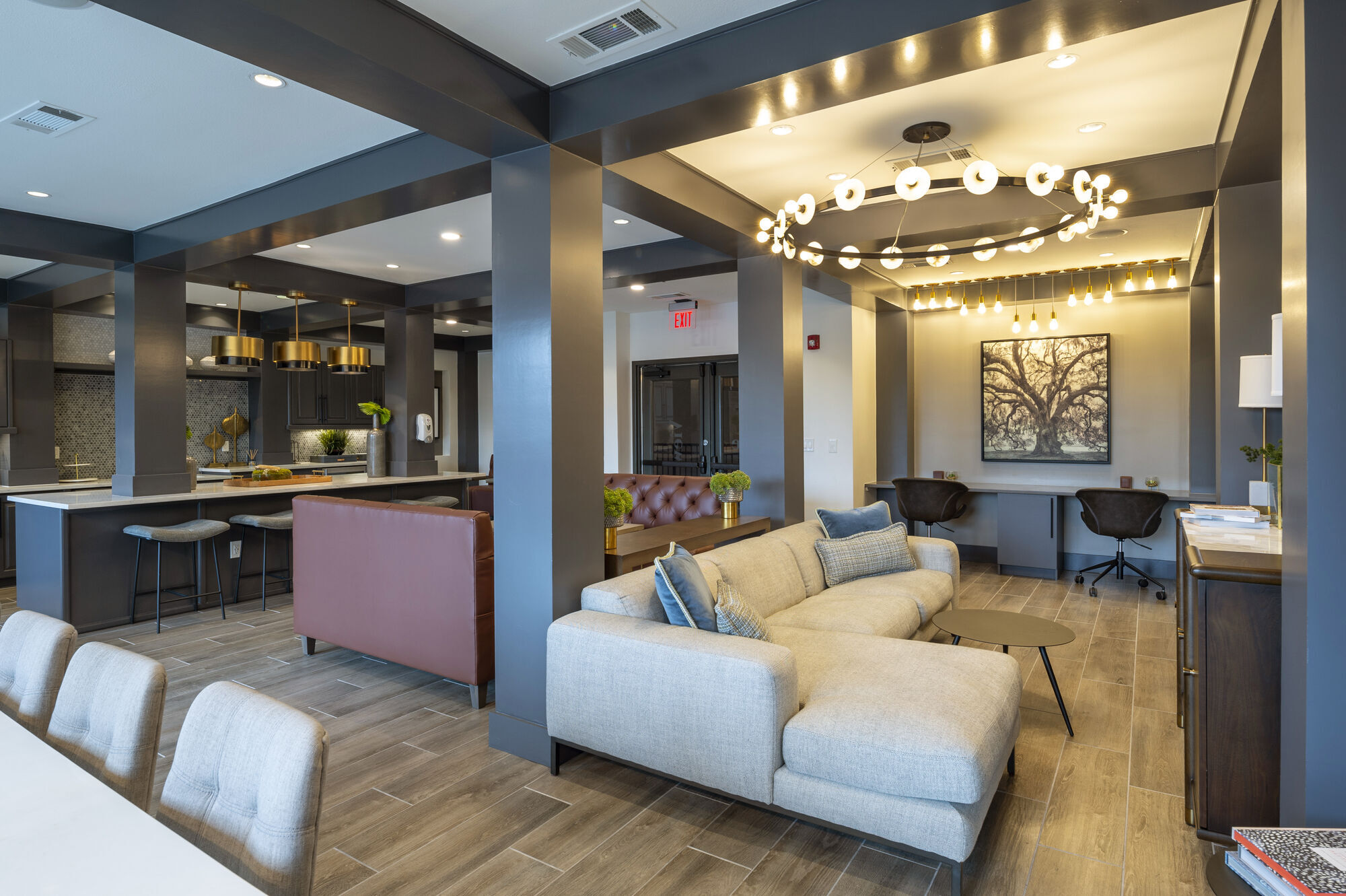 33ThirtyThree Image 38