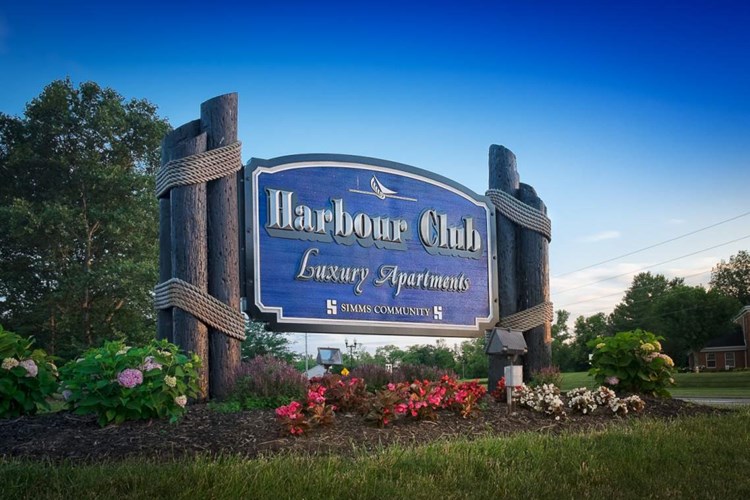 Harbour Club Apartments Image 4