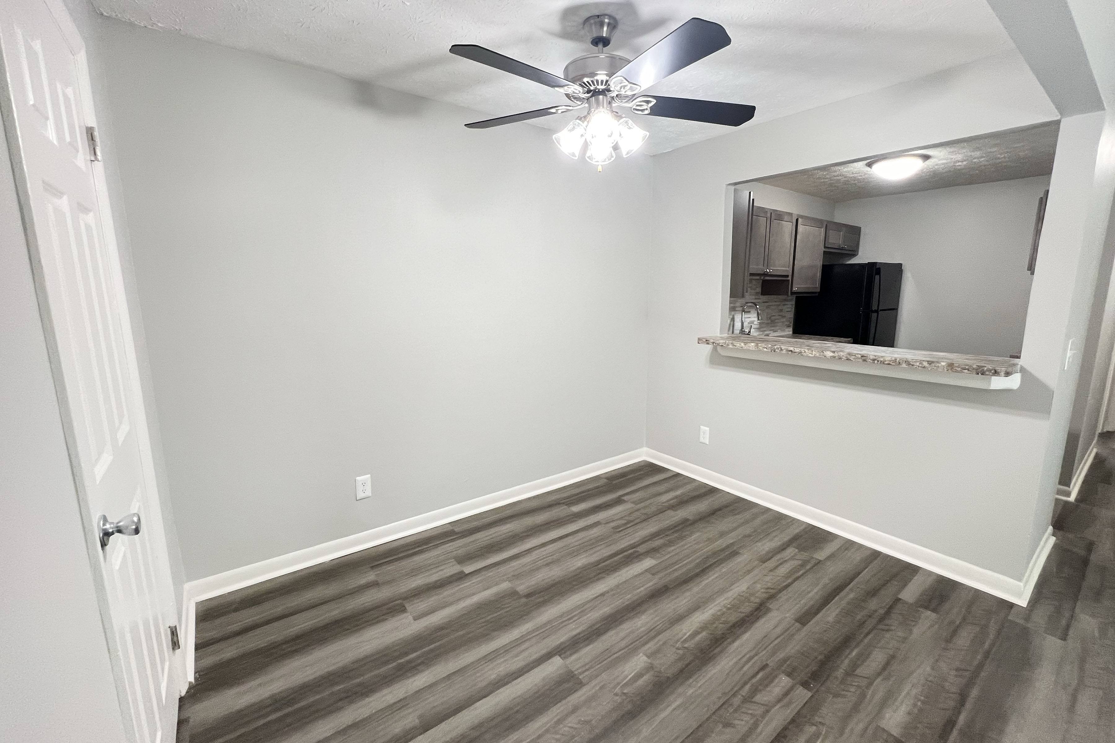 Fox Run Apartments Image 34