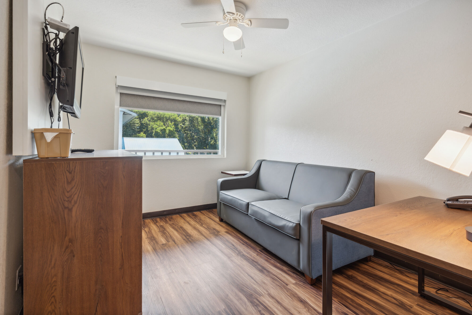 Atrium Flats Image 15